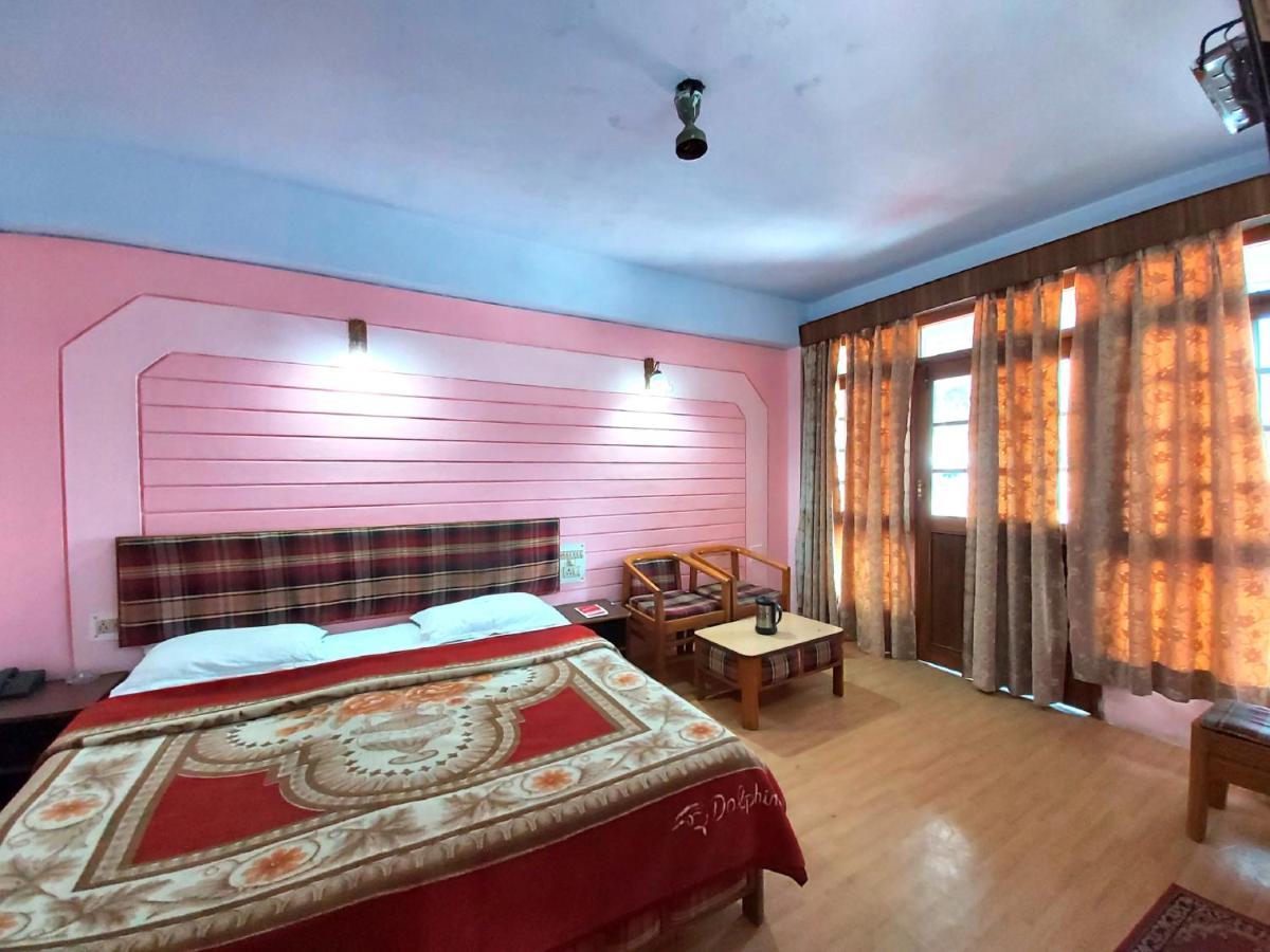 Goroomgo Radha Continental Nainital Eksteriør billede